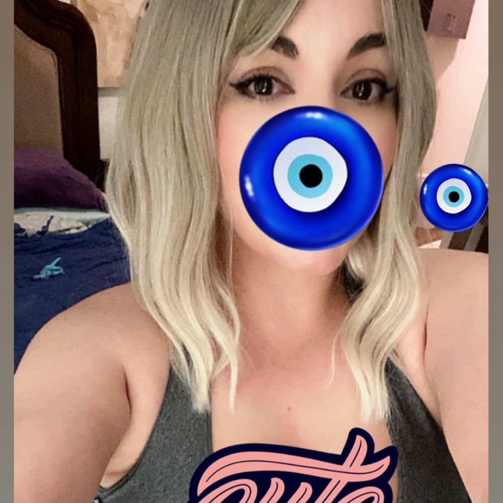 New blonde wig